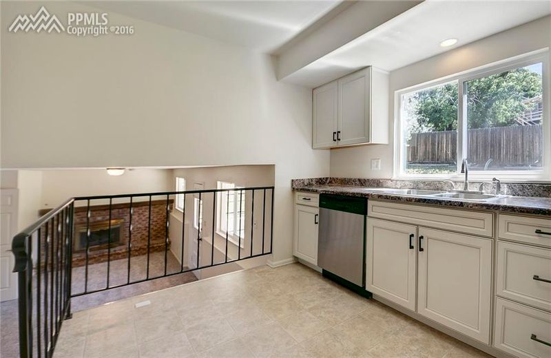 5345 Villa Cir, Colorado Springs, CO 80918
