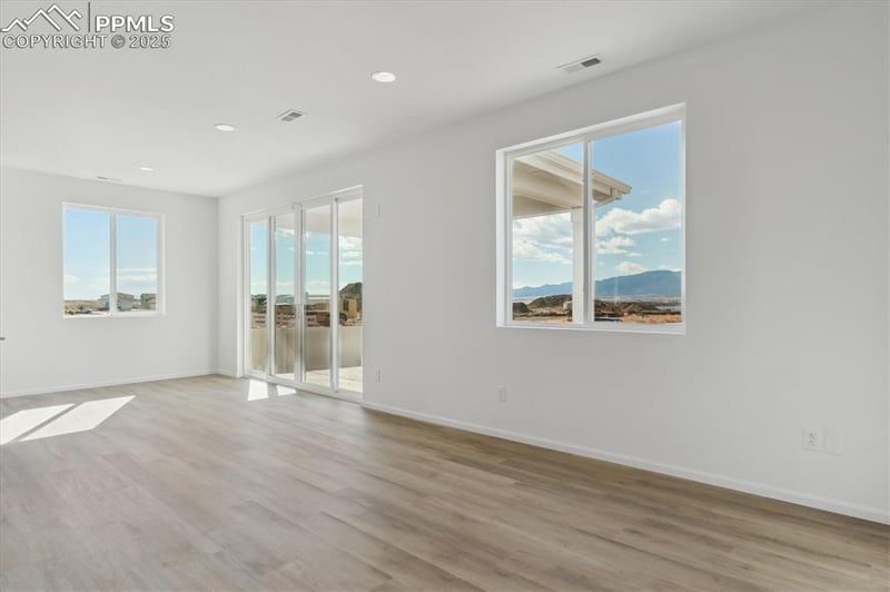 5356 Sidewinder Dr, Colorado Springs, CO 80925