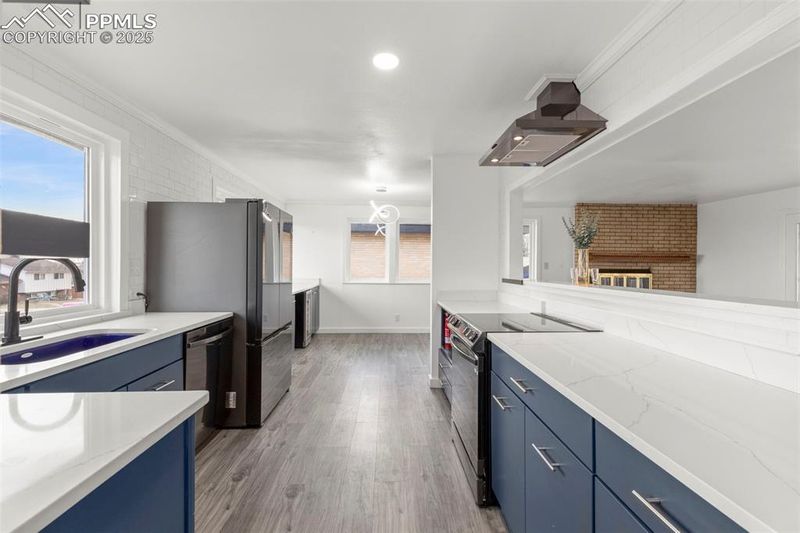 536 Crestridge Ave, Colorado Springs, CO 80906