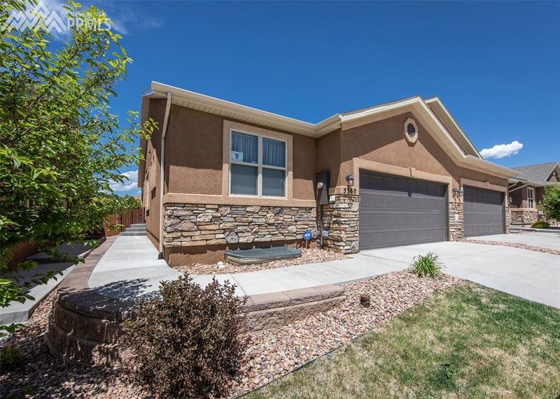 5360 Oak Spring Hts, Colorado Springs, CO 80923