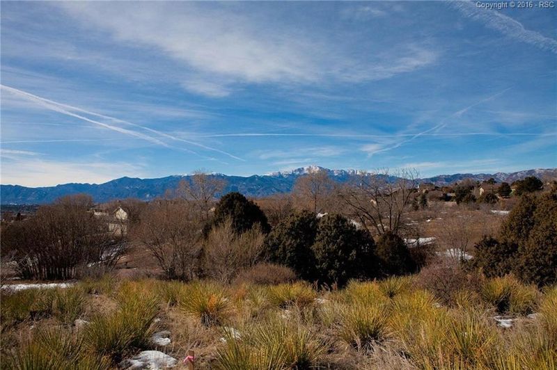 5375 Silver Dr, Colorado Springs, CO 80918