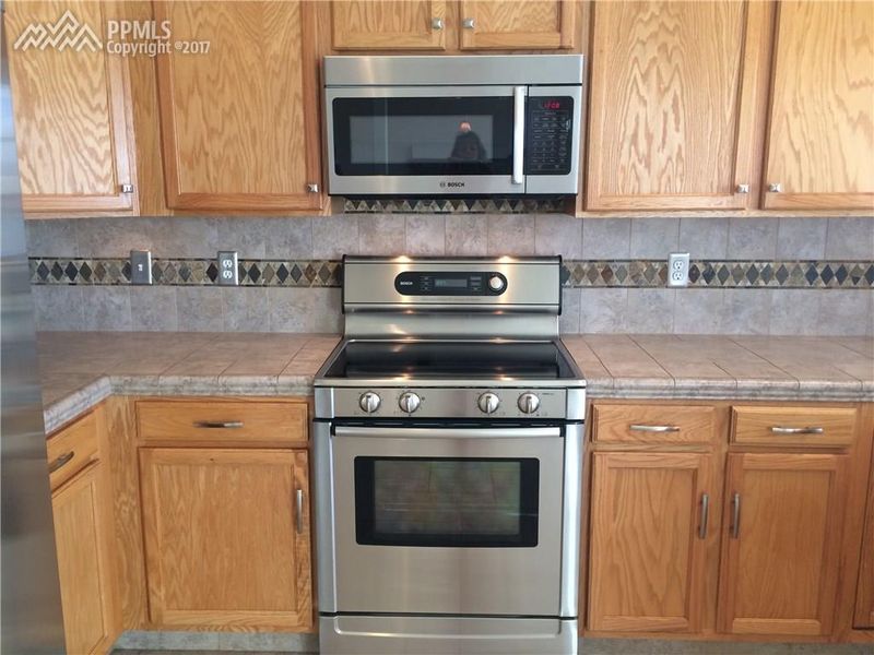 5379 Sparrow Hawk Way, Colorado Springs, CO 80911