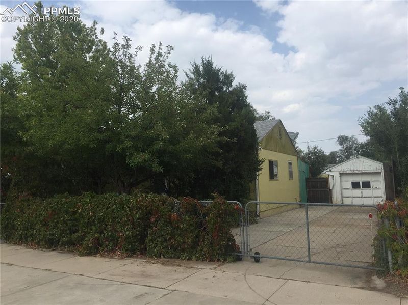 538 E St Elmo St, Colorado Springs, CO 80905