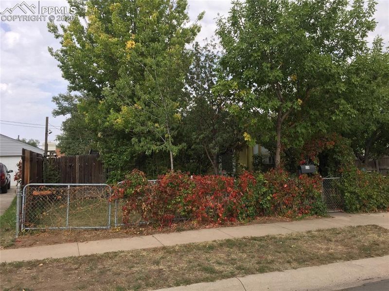 538 E St Elmo St, Colorado Springs, CO 80905