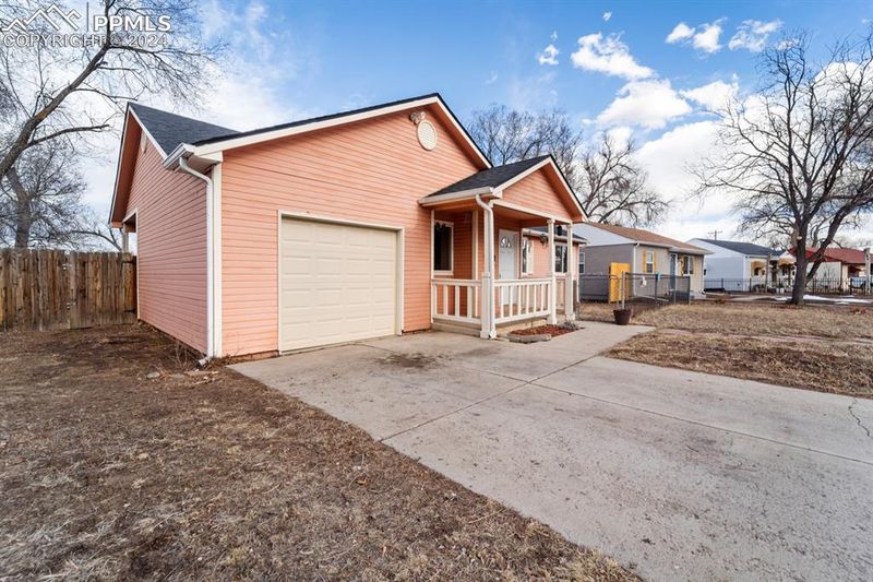 540 Asbury Pl, Colorado Springs, CO 80905