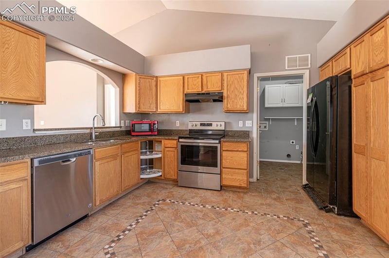 5411 Hicks Dr, Colorado Springs, CO 80911