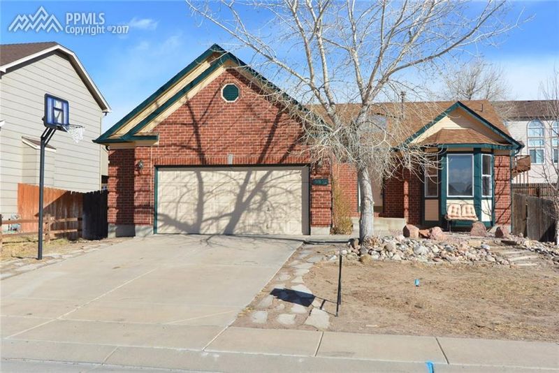5412 Rondo Way, Colorado Springs, CO 80911