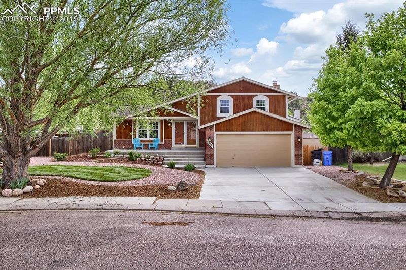5419 Pinon Valley Rd, Colorado Springs, CO 80919