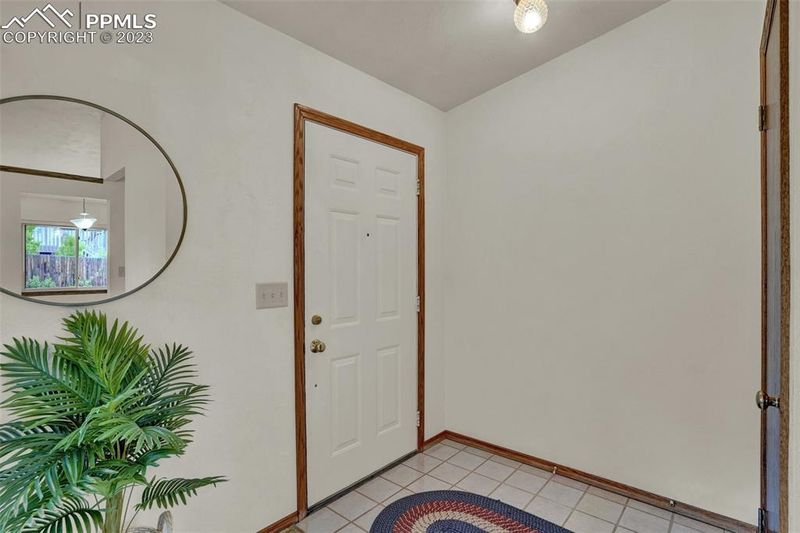5420 Dawnridge Dr, Colorado Springs, CO 80915