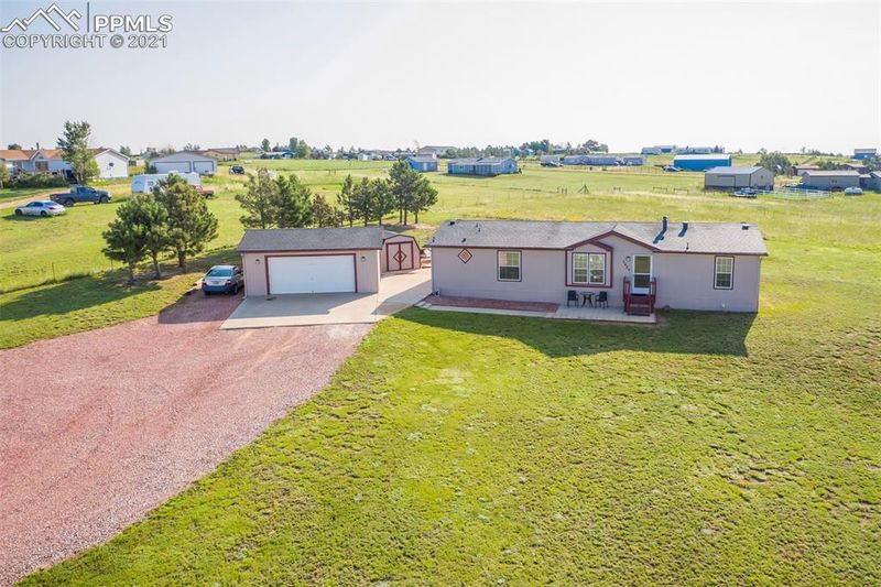 5425 Peerless Farms Rd, Peyton, CO 80831