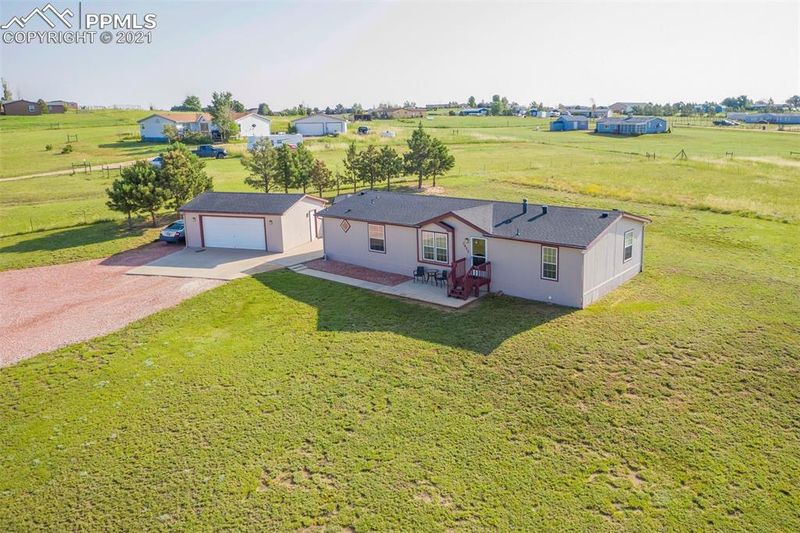 5425 Peerless Farms Rd, Peyton, CO 80831