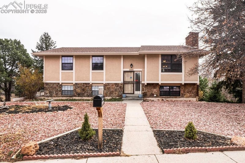 5425 Zapato Dr, Colorado Springs, CO 80917