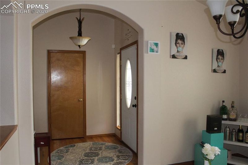5426 Goodview Dr, Colorado Springs, CO 80911