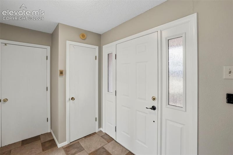 5427 Saddle Horn Ave, Colorado Springs, CO 80915
