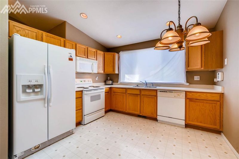 5436 Sunshade Point, Colorado Springs, CO 80923