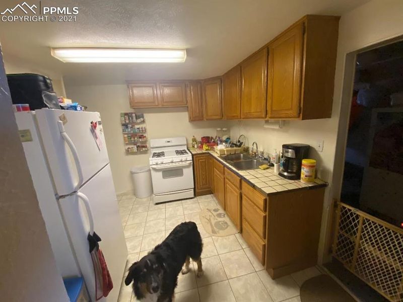 544 Avocado St, Pueblo, CO 81005