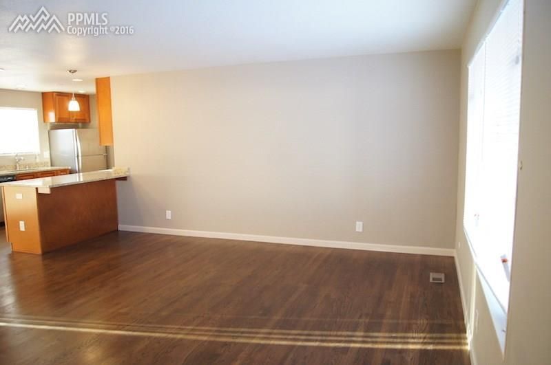 544 Rose Dr, Colorado Springs, CO 80911
