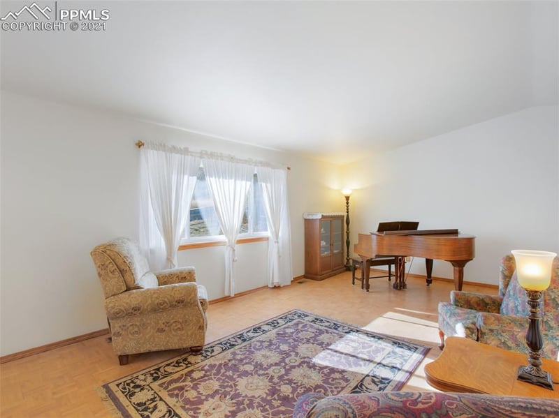 5440 Whimsical Dr, Colorado Springs, CO 80917