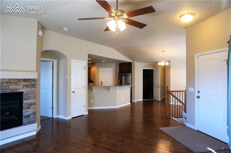 5443 Oak Spring Hts, Colorado Springs, CO 80923