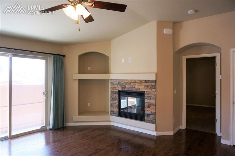 5443 Oak Spring Hts, Colorado Springs, CO 80923