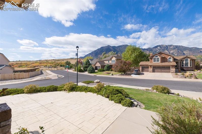5447 Campglen Dr, Colorado Springs, CO 80906