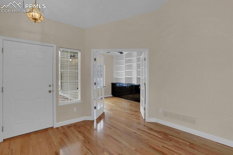 5447 Cindy River Dr, Colorado Springs, CO 80917