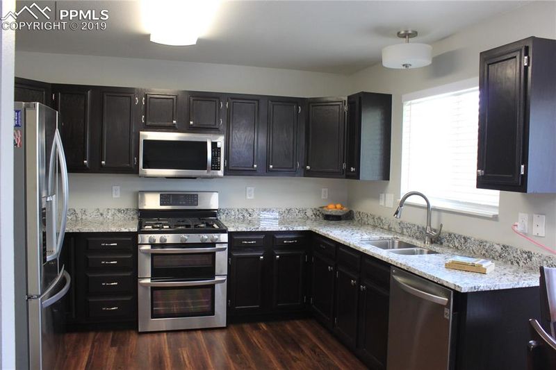 545 Fleming St, Colorado Springs, CO 80911