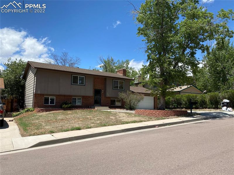 5452 Del Rey Dr, Colorado Springs, CO 80918