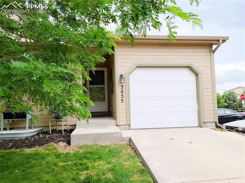 5455 Sunshade Point, Colorado Springs, CO 80923