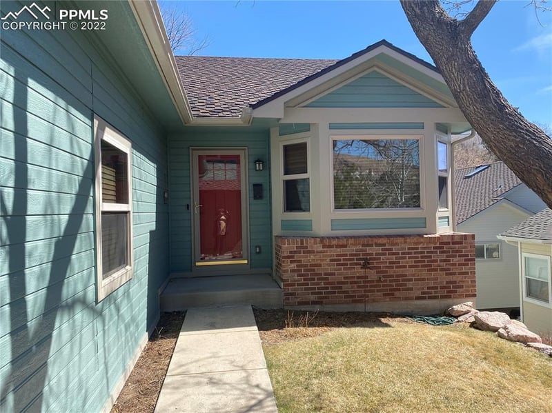 5457 Lions Gate Ln, Colorado Springs, CO 80919