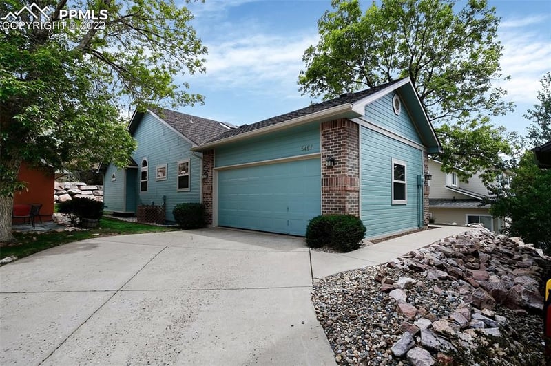 5457 Lions Gate Ln, Colorado Springs, CO 80919