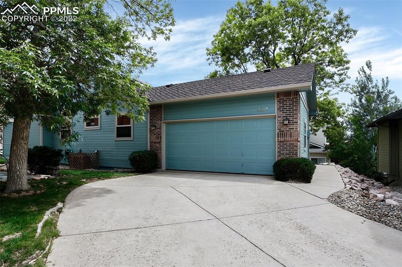 5457 Lions Gate Ln, Colorado Springs, CO 80919