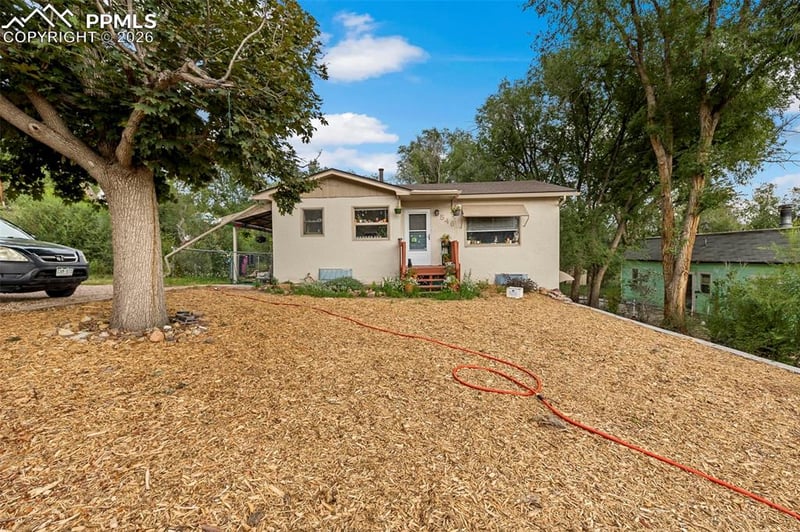 546 St Vrain St, Colorado Springs, CO 80905