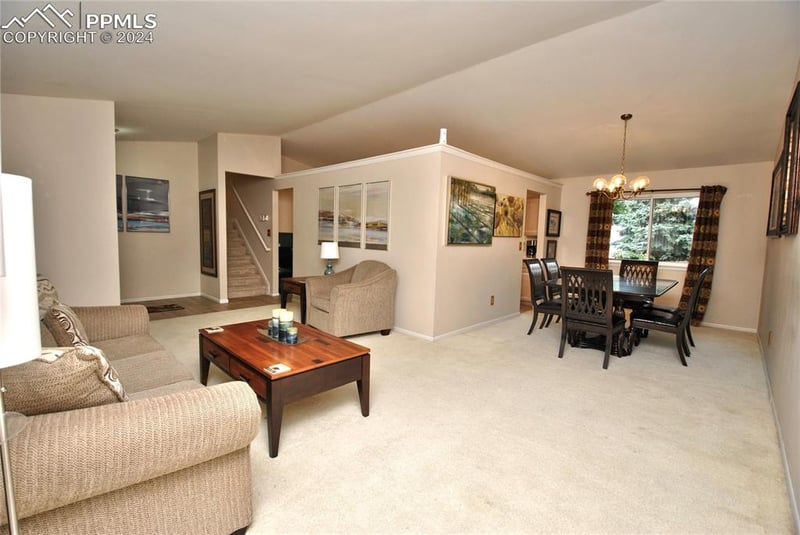 5465 Gunshot Pass Dr, Colorado Springs, CO 80917