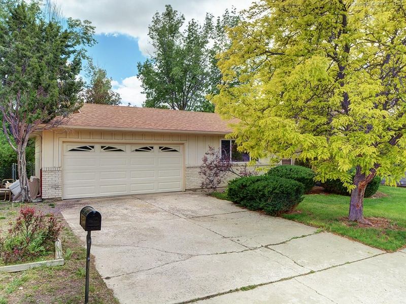 5465 Wagon Wheel Ct, Colorado Springs, CO 80915