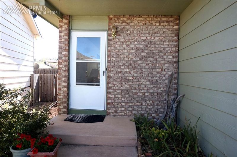5469 Jennifer Ln, Colorado Springs, CO 80917