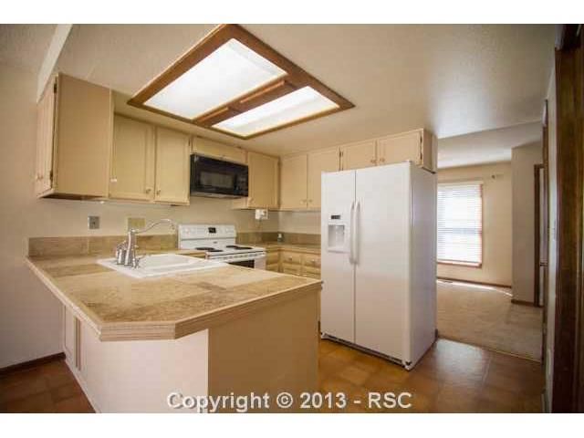 548 Silverton Ct, Colorado Springs, CO 80919