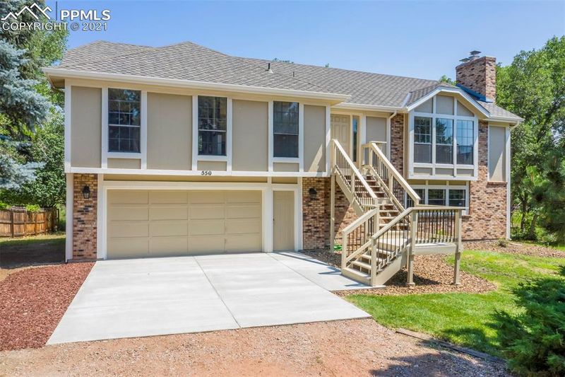 550 Grey Eagle Dr, Colorado Springs, CO 80919