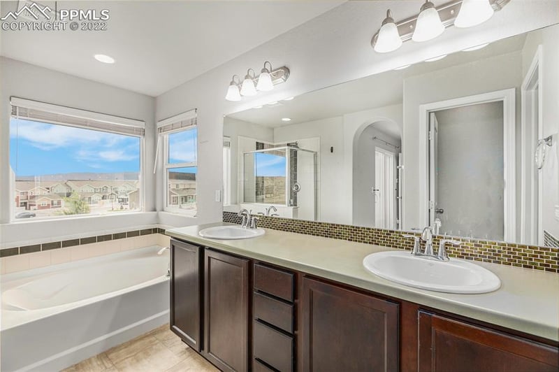 5508 Blue Moon Dr, Colorado Springs, CO 80924