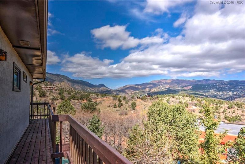 551 Crystal Hills Blvd, Manitou Springs, CO 80829