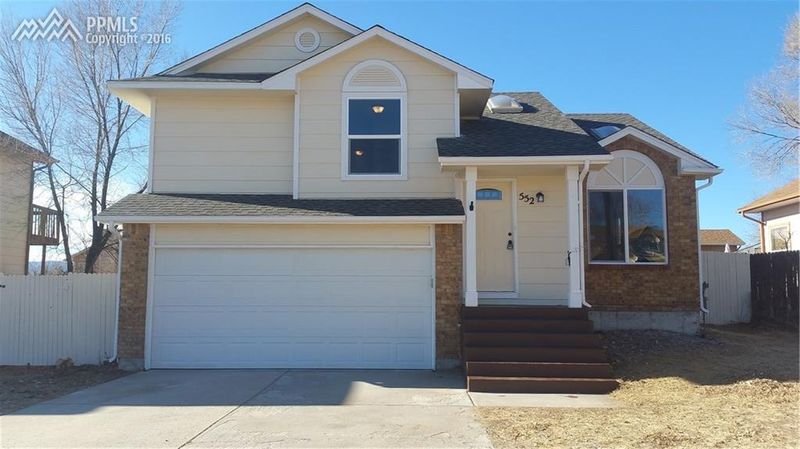 552 Lindstrom Dr, Colorado Springs, CO 80911