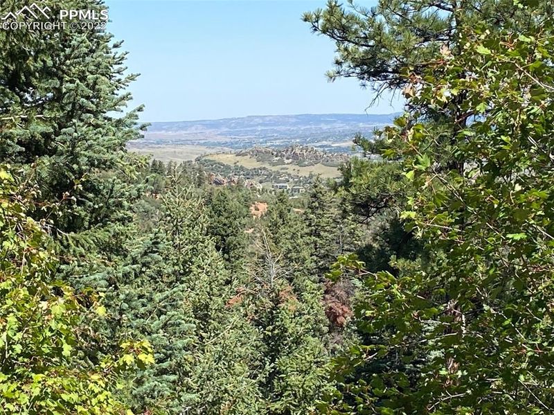 5521 Cheyenne Dr, Larkspur, CO 80118