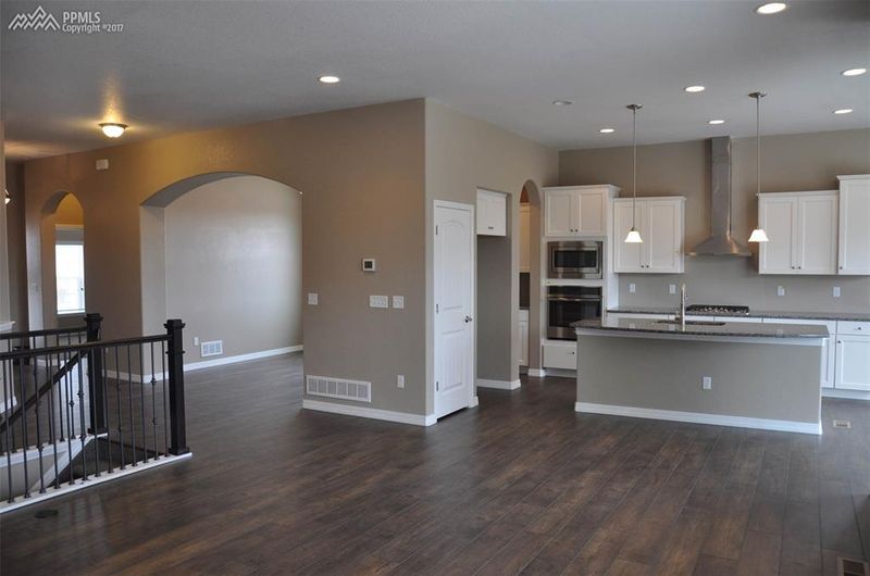 5523 Thurber Dr, Colorado Springs, CO 80924