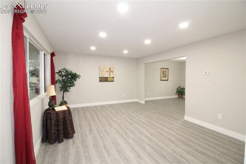 5530 Constitution Ave, Colorado Springs, CO 80915