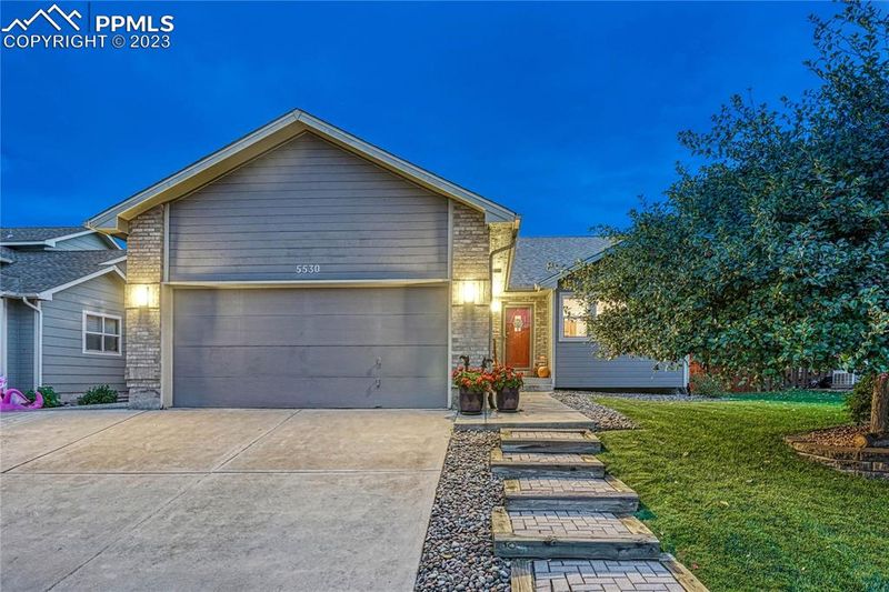 5530 Flag Way, Colorado Springs, CO 80919