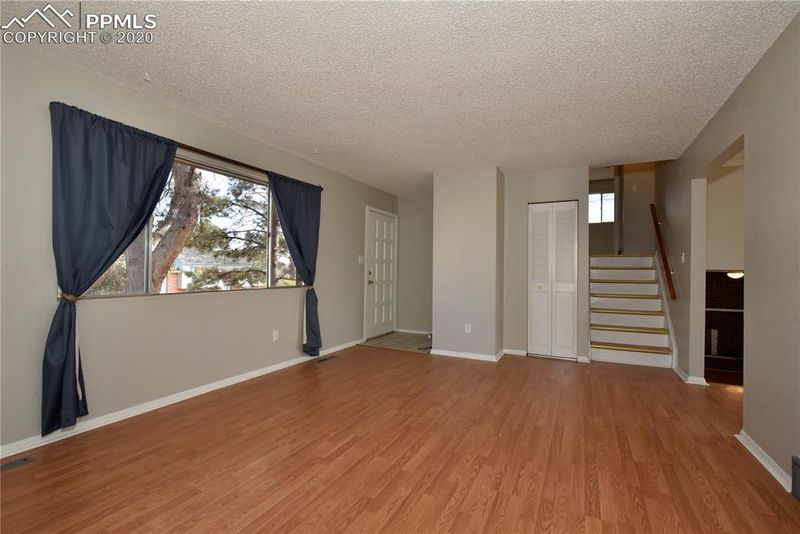 5530 Galena Dr, Colorado Springs, CO 80918