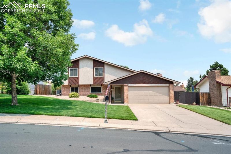 5530 Whimsical Dr, Colorado Springs, CO 80917