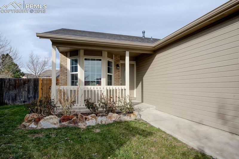 5536 Kingsboro Dr, Colorado Springs, CO 80911