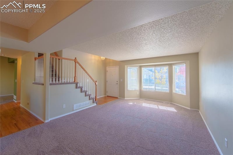 5536 Pioneer Mesa Dr, Colorado Springs, CO 80923