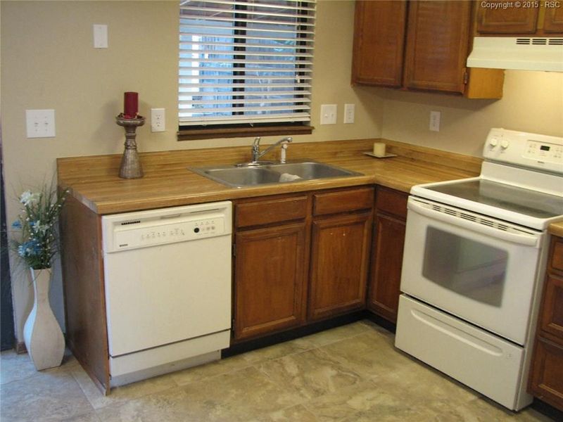 5540 Alma Ter, Colorado Springs, CO 80917